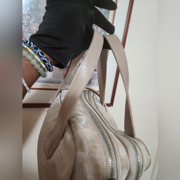 Authentic CHANEL travel line Hand Bag 2 way White CC 7186118 - Picture 9 of 16